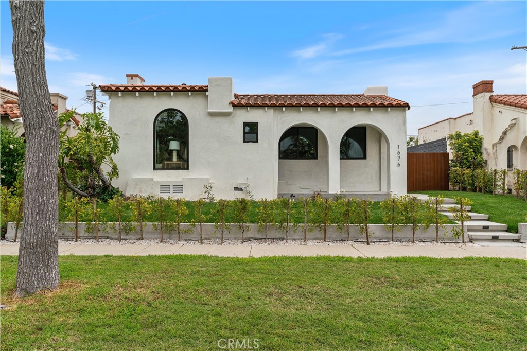 View Los Angeles, CA 90035 house
