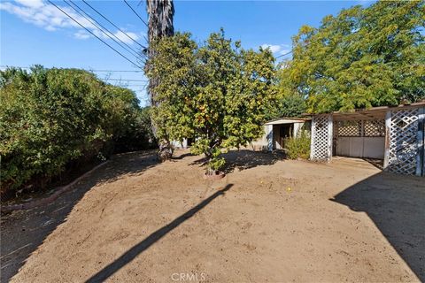 A home in Lake Elsinore