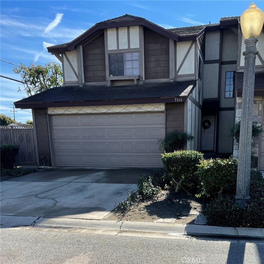 listing image 130720765494988406019