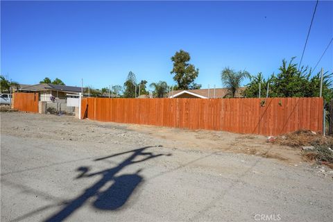 A home in Perris