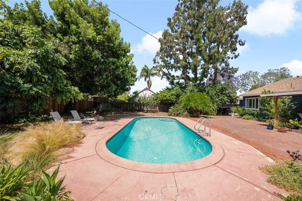 listing image 130729461155531999184