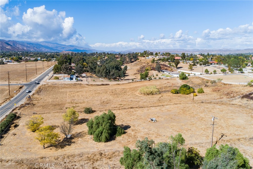 20980 Palomar Street