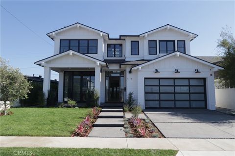 A home in Manhattan Beach