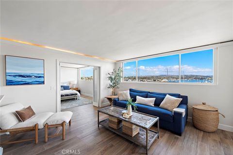 310 Fernando Street 303 Newport Beach CA 92661