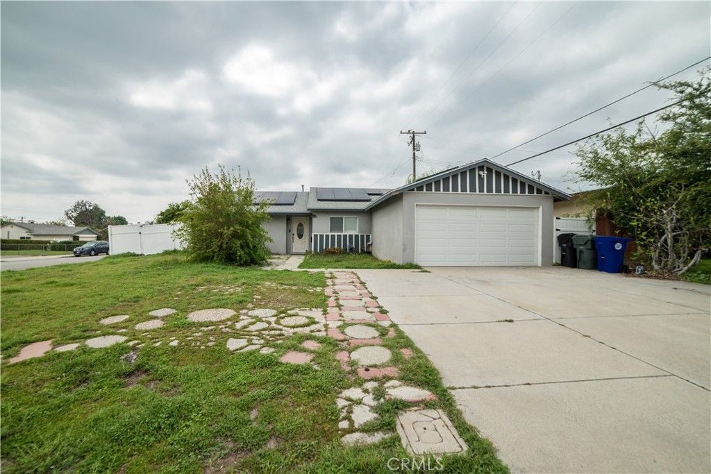 listing image 0