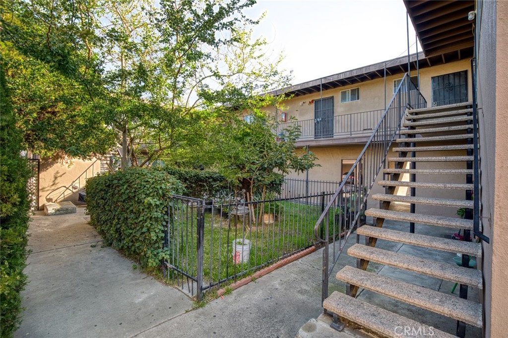 12621 Morningside Avenue
