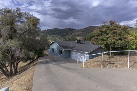 A home in Mariposa