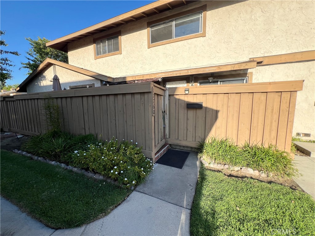 17760 Palo Verde Avenue 27