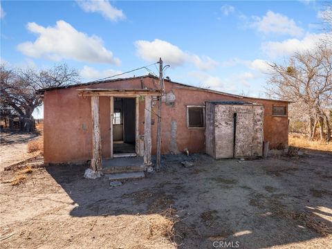 A home in Oro Grande