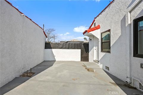 A home in Inglewood