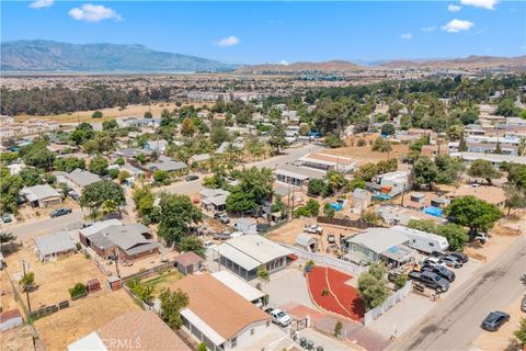 A home in Lake Elsinore