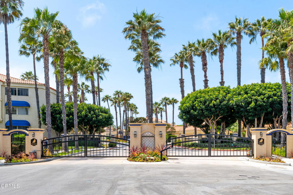 4205 Harbour Island Lane