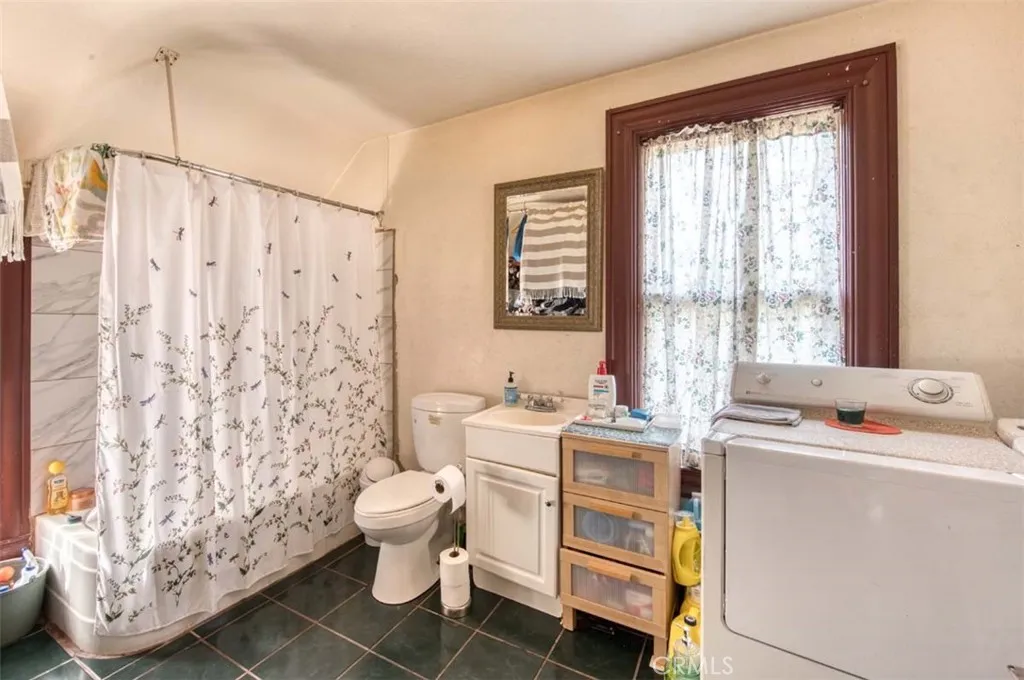 Pasadena, California 91103, United States, ,Residential,Pending,184374