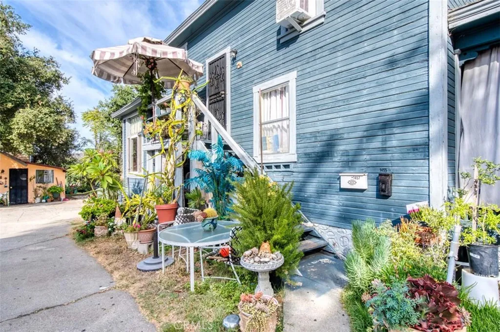 Pasadena, California 91103, United States, ,Residential,Pending,184374