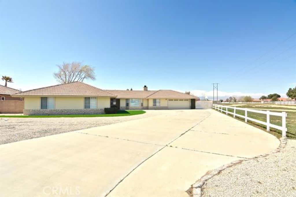 listing image 130720815640165854723