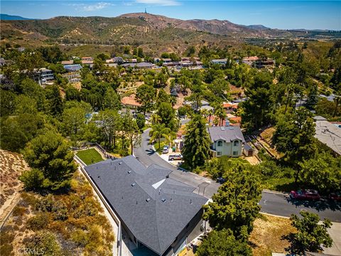 A home in North Tustin