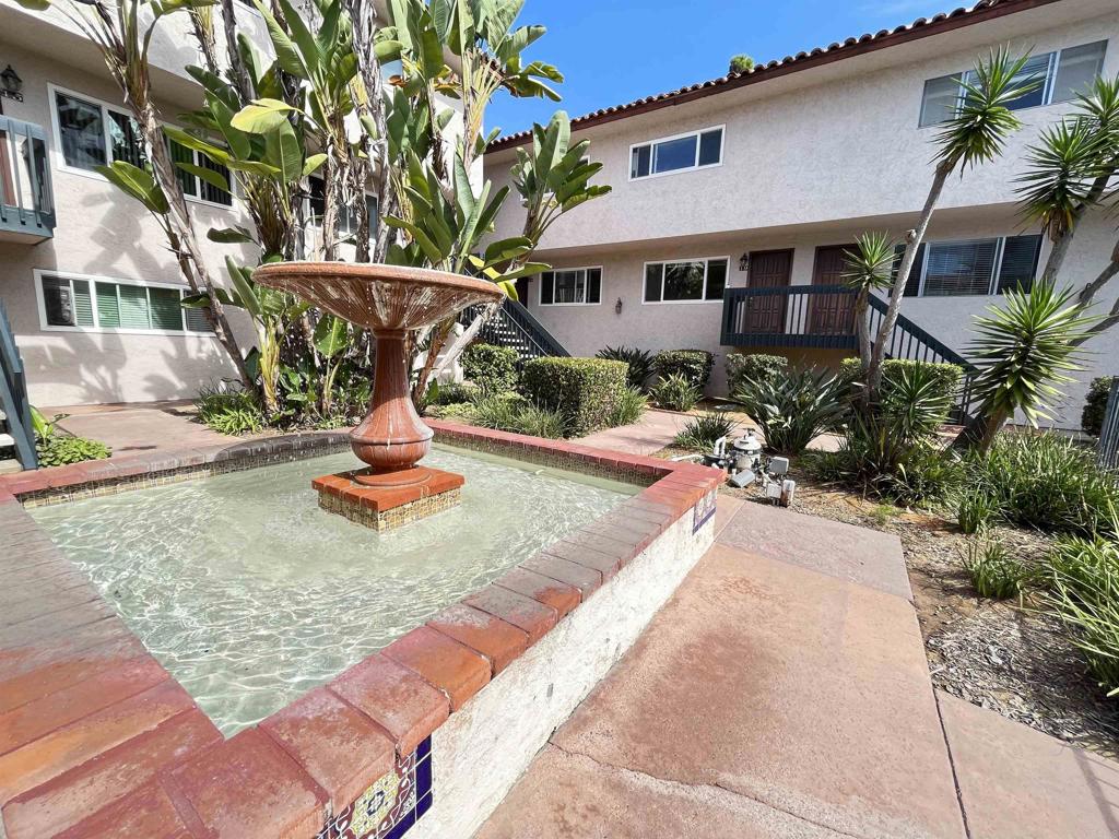2582 Del Mar Heights Road 17