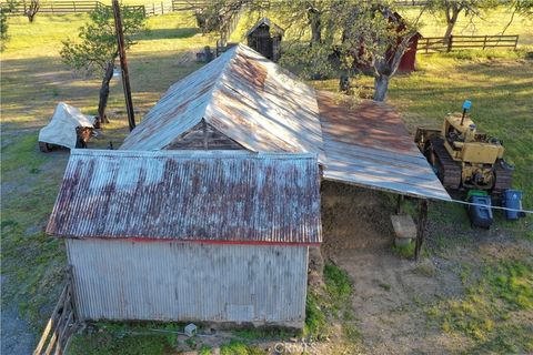 A home in Flournoy