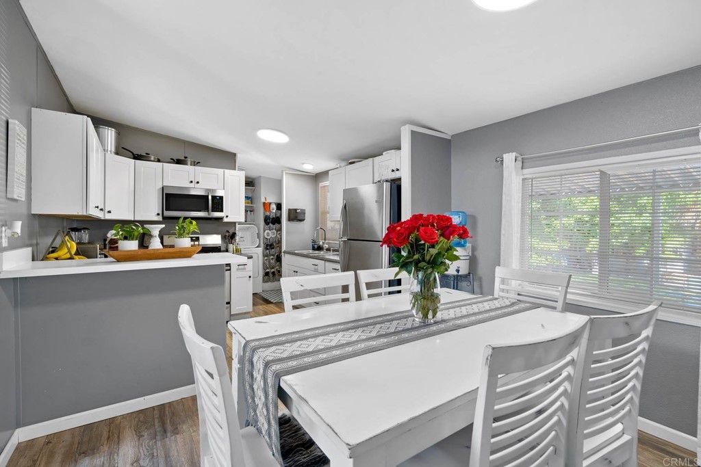listing image 130724013051330091661