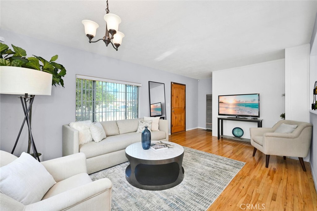 740 W Rosecrans Avenue