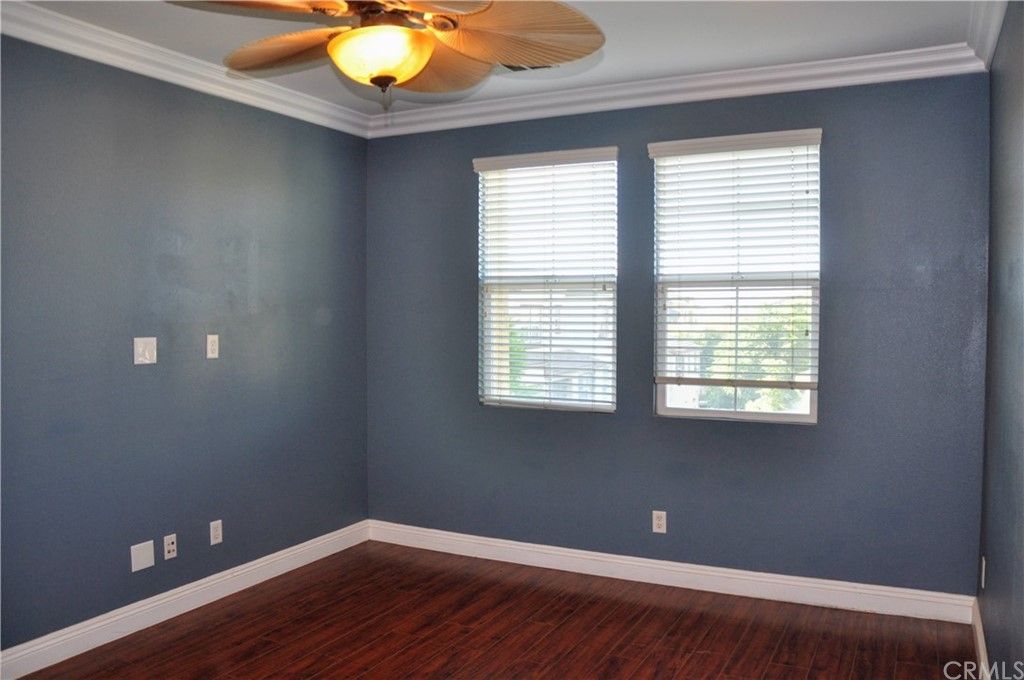 listing image 130721556039476911244
