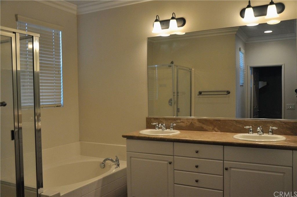 listing image 130722083799050556304