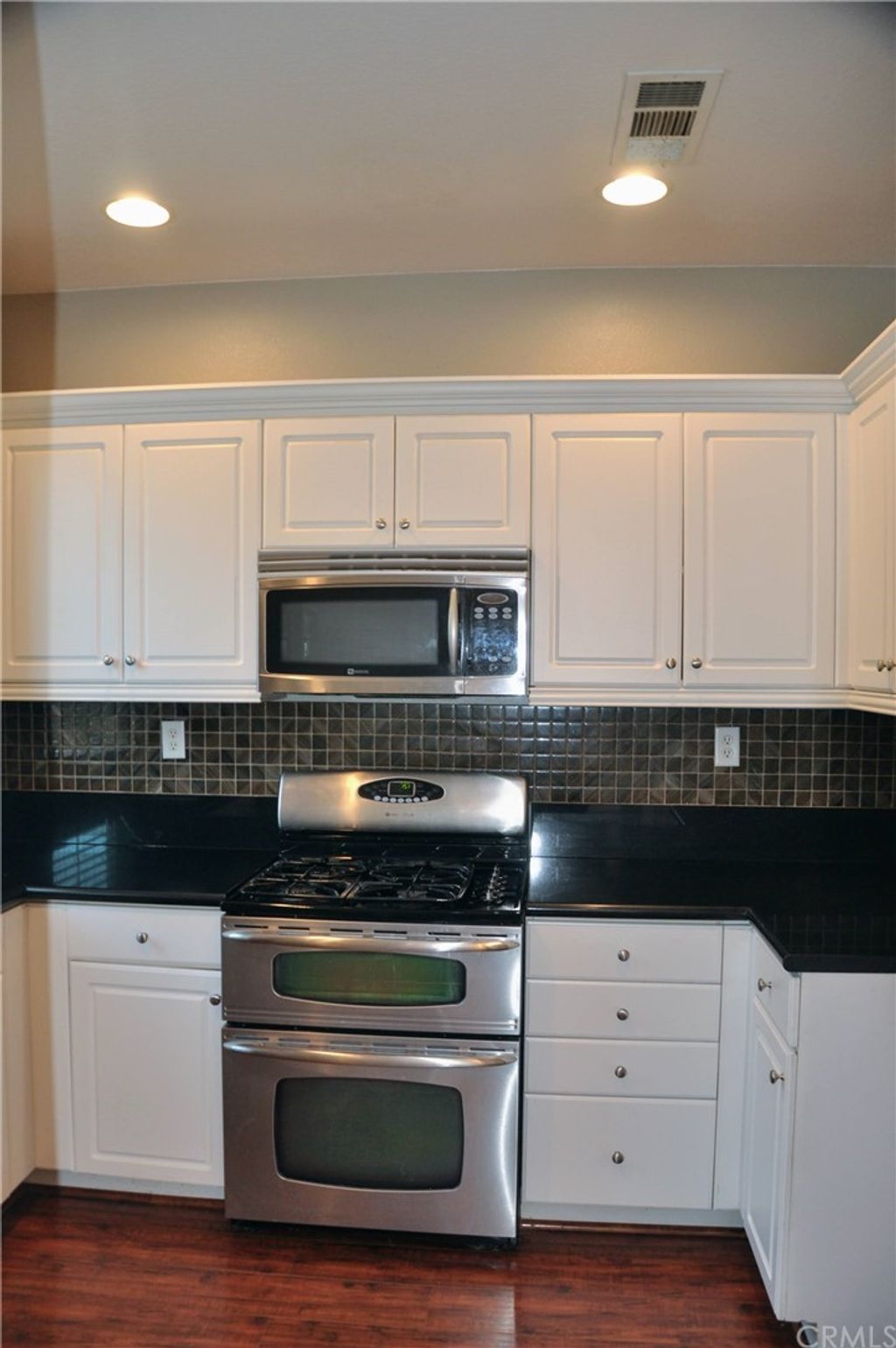 listing image 130723105828134983906