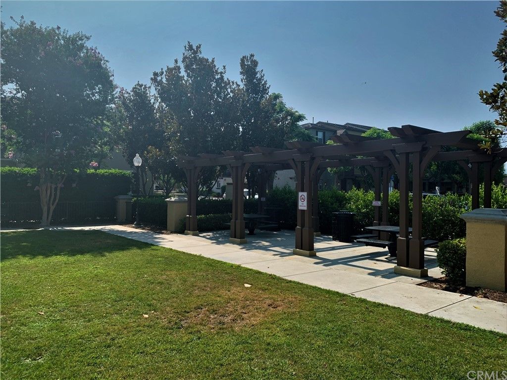 listing image 130721379907637550780