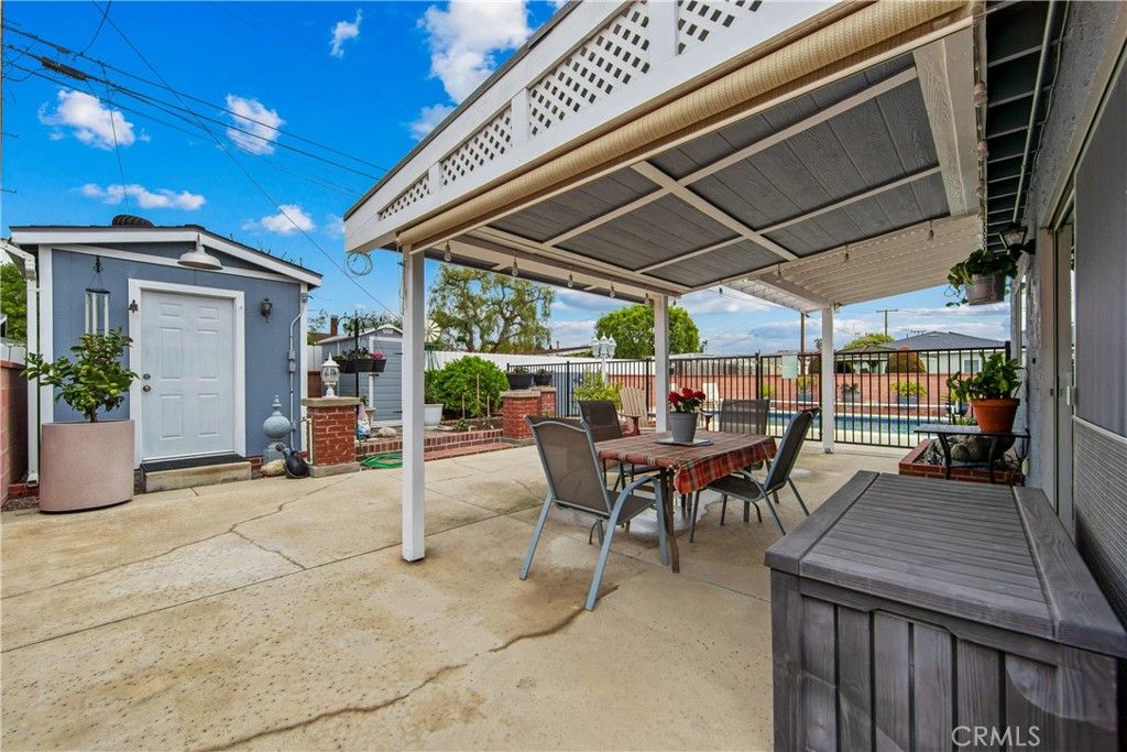 listing image 50