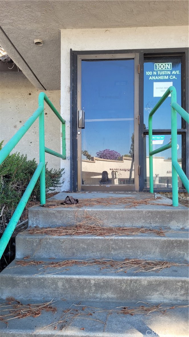 100 N Tustin Avenue