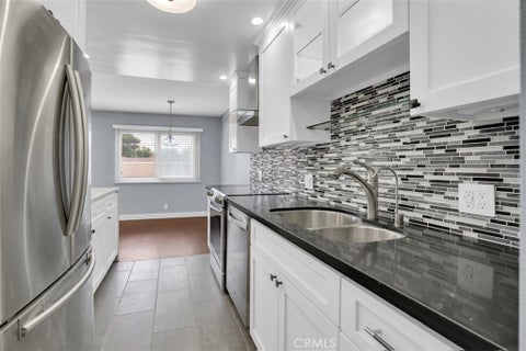 Featured picture for the property SB23145735