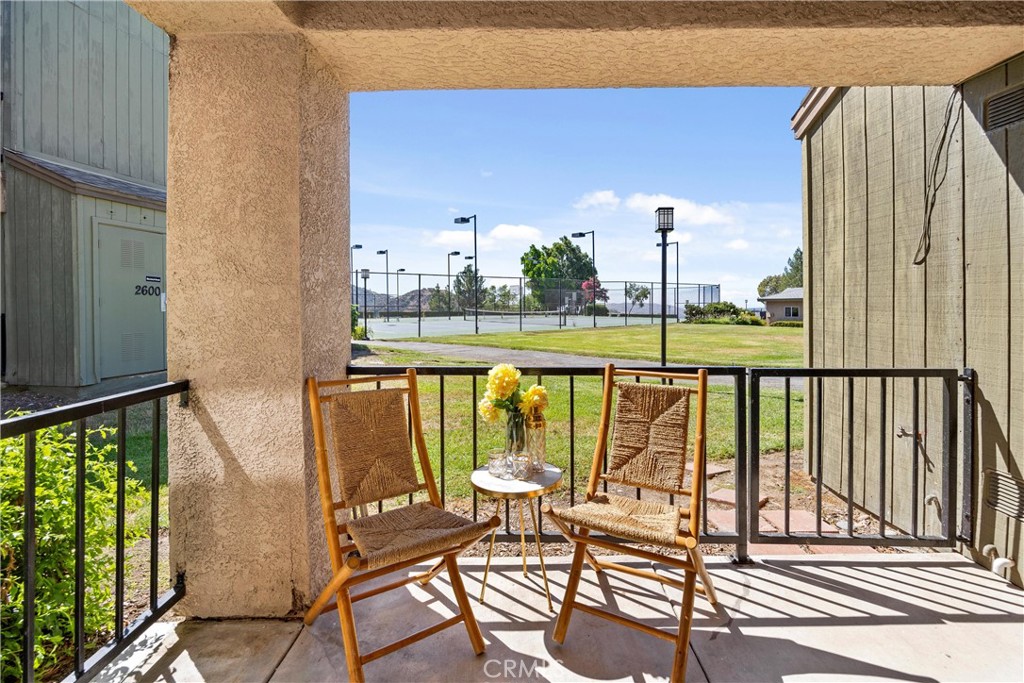 Photo 19 of 31 of 2592 Avenida Del Vista H101 condo