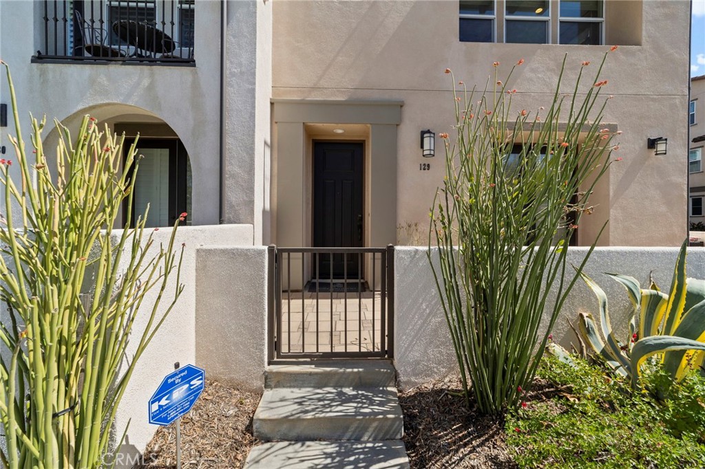 553 W Foothill Boulevard 129