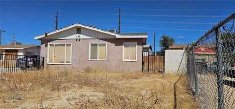 A home in Mojave