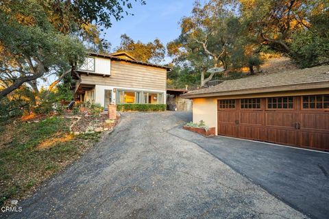 A home in Oak View