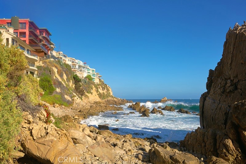 Corona del Mar South of PCH (CDMS) - Residential