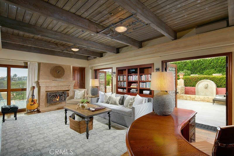 Corona del Mar South of PCH (CDMS) - Residential