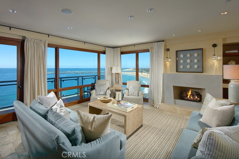 Corona del Mar South of PCH (CDMS) - Residential