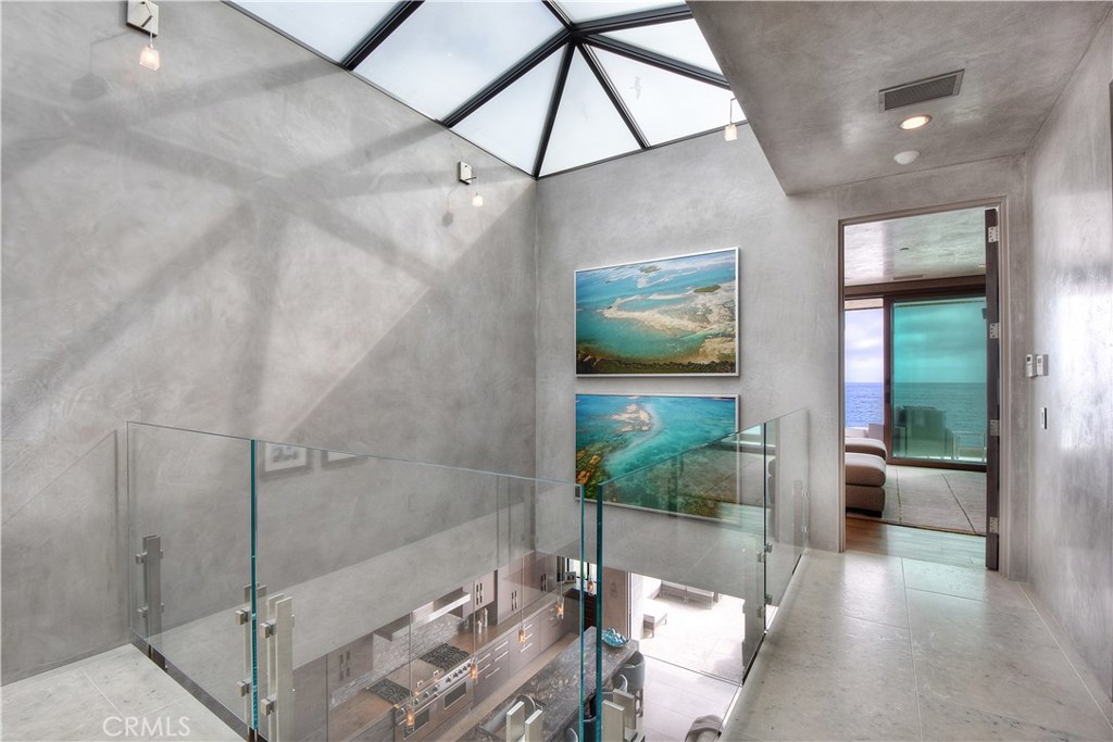 Beach Road Custom (BR) - Residential
