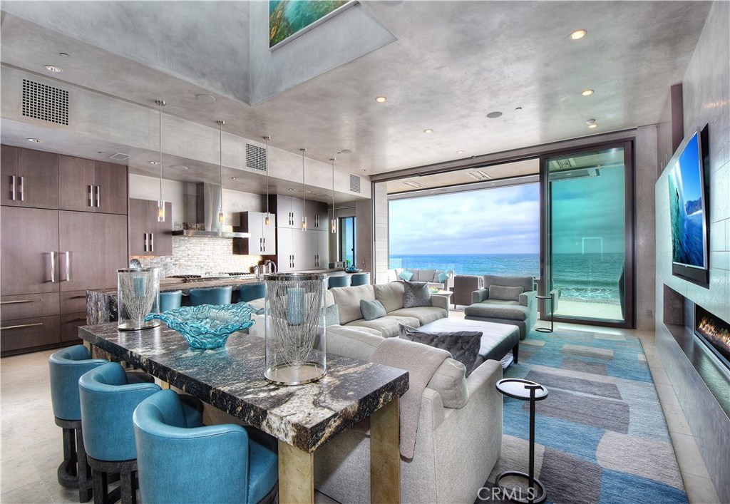Beach Road Custom (BR) - Residential