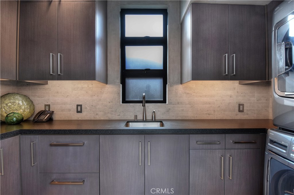 Beach Road Custom (BR) - Residential