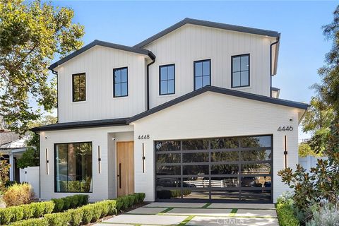 A home in Studio City