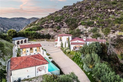272 Canyon Acres Drive Laguna Beach CA 92651