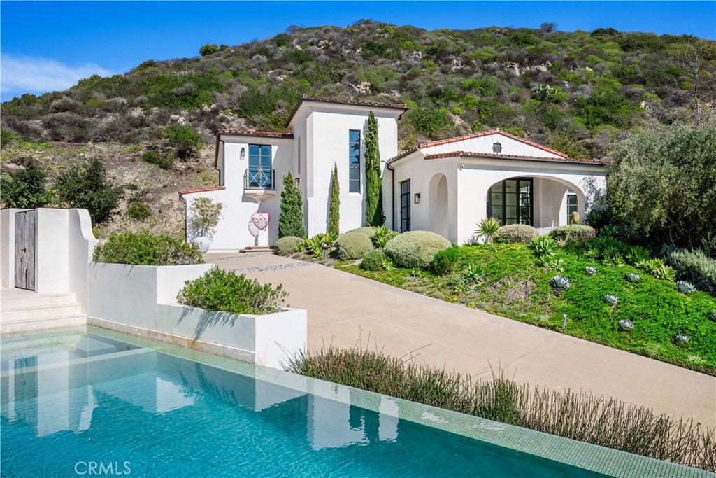 272 Canyon Acres Drive