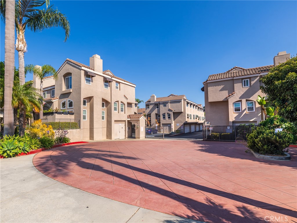 View El Segundo, CA 90245 townhome