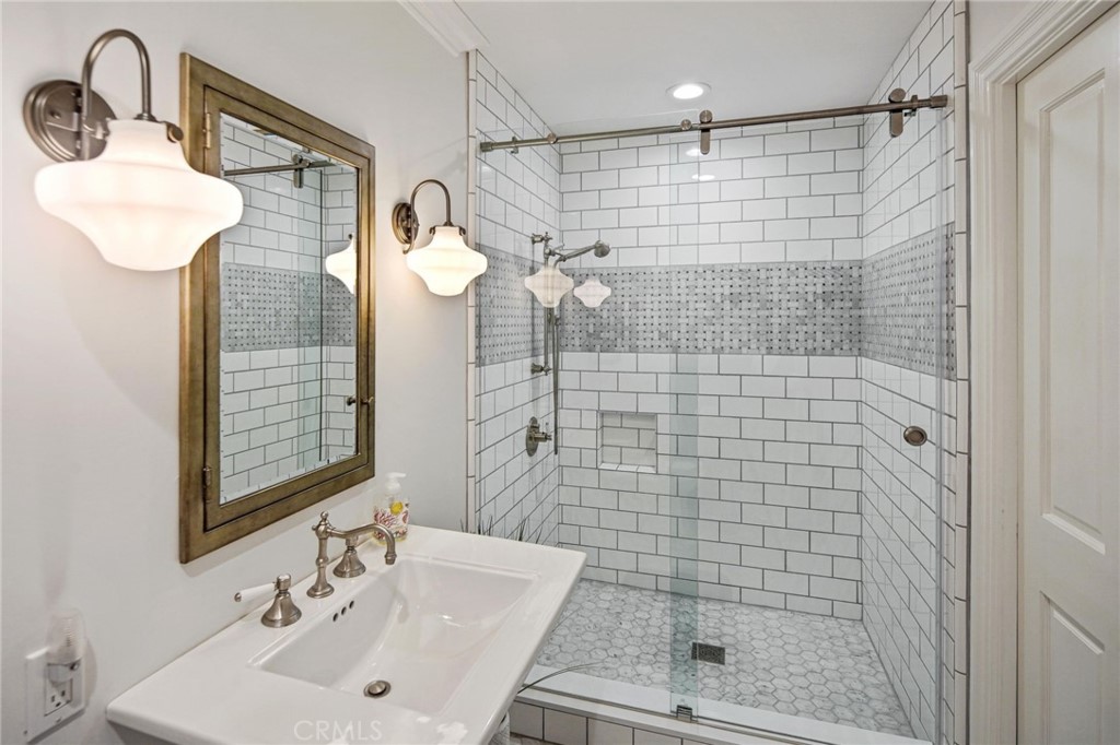 Balboa Peninsula Point (BLPP) - Residential