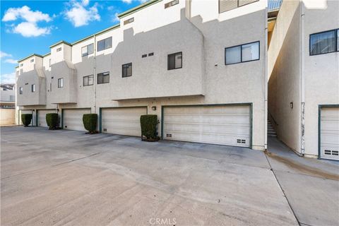 A home in Sylmar