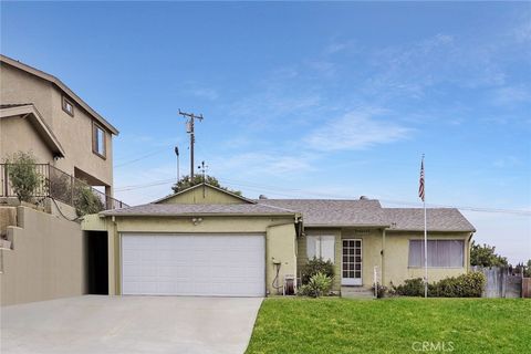 A home in La Mirada