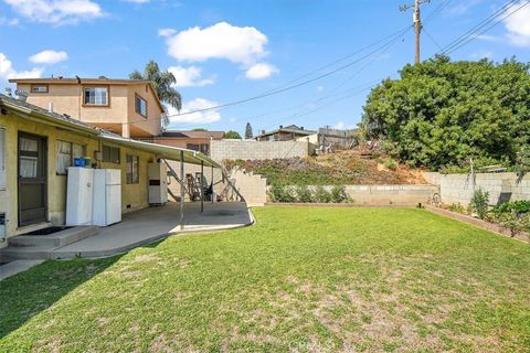 A home in La Mirada