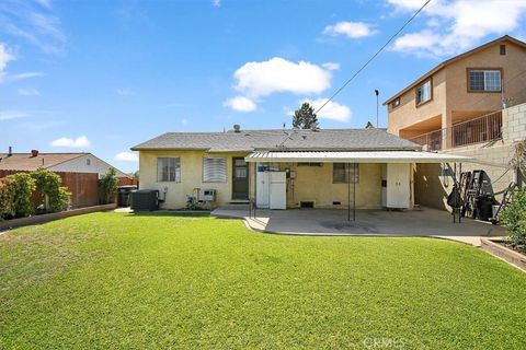 A home in La Mirada